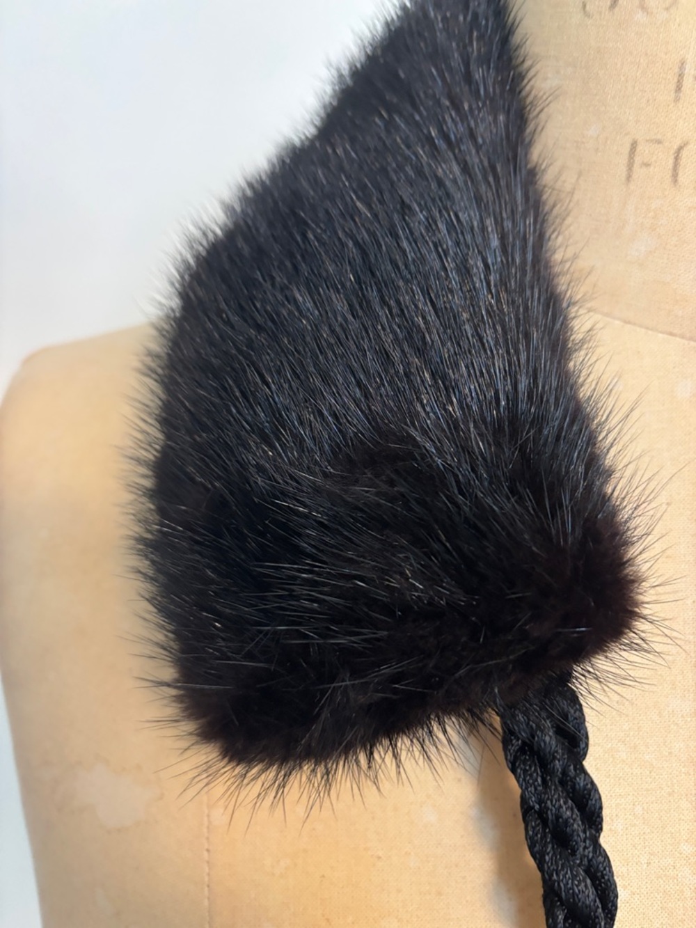 Vintage Black mink Fur Collar with Long Fringe Ties - Picture 2 of 6